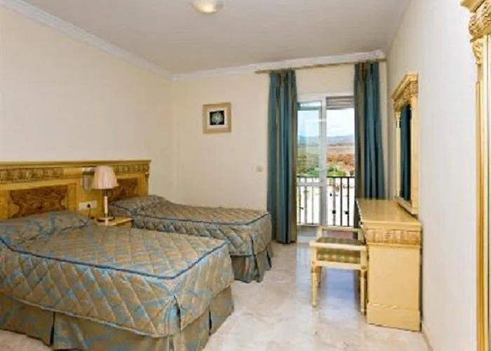 Checkin Colina Del Paraiso فندق
